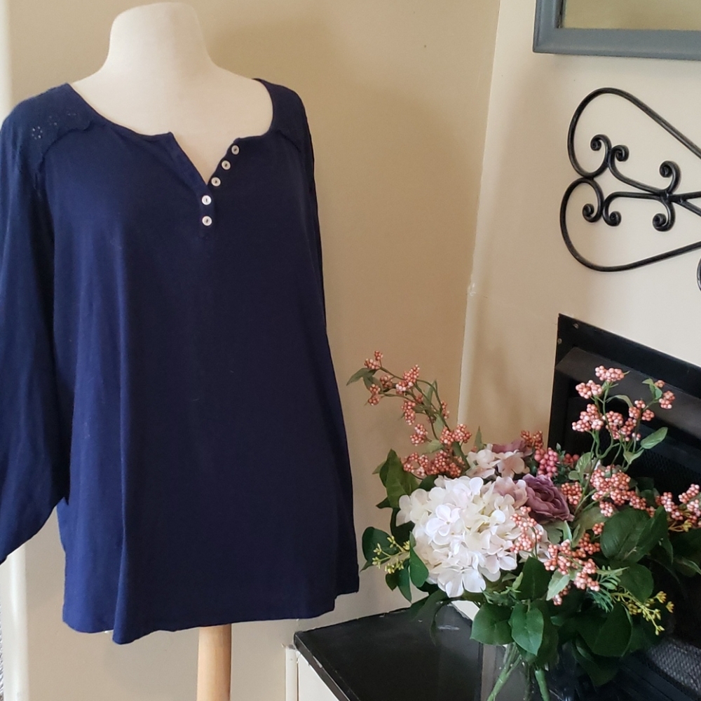 Womens plus size shirt